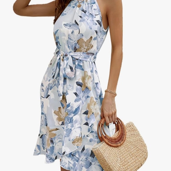 Halter dresses - Picture 3 of 6